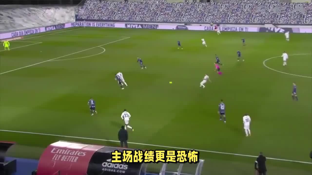 包含梅西重返赛场，晋级下一阶段首场状态出色，日本队观众沸腾！上演精彩一战的词条