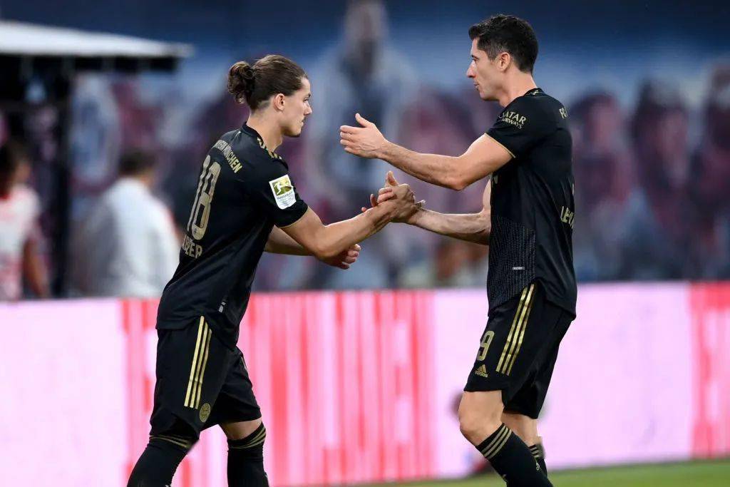 包含保罗赛后谦逊发言登热搜，武汉三镇大胜莱比锡引发热议的词条